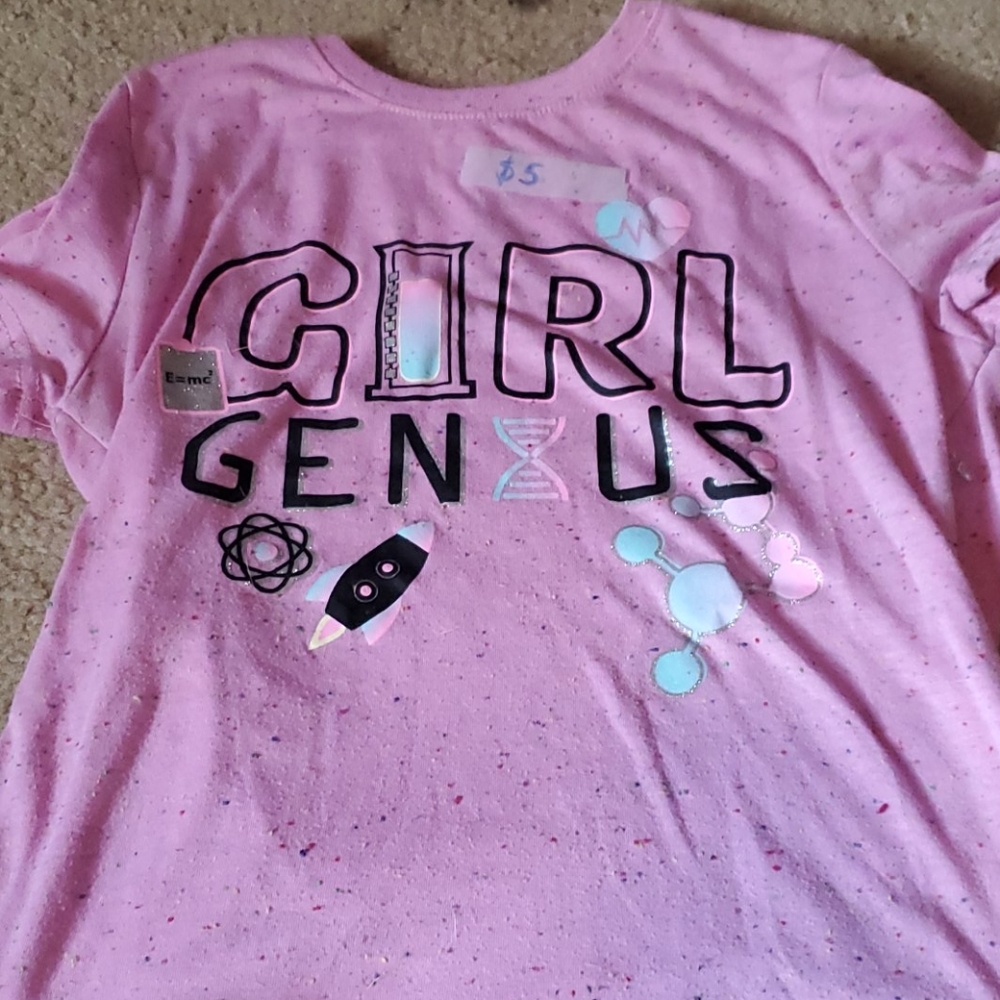 Girls graphic tee